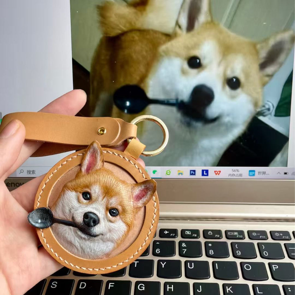 Handmade Leather Pet Portrait Keychain β Custom Dog or Cat Face Charm β A Meaningful Memorial Gift for Pet Lovers