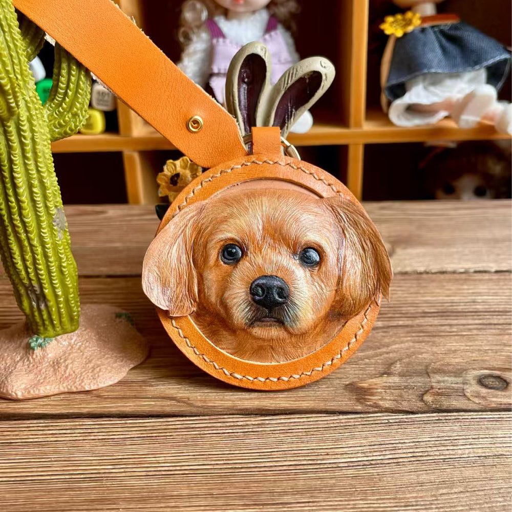 Handmade Leather Pet Portrait Keychain β Custom Dog or Cat Face Charm β A Meaningful Memorial Gift for Pet Lovers